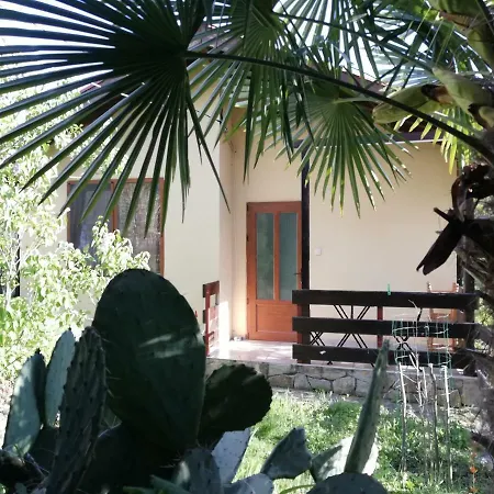 Casa Verde Pensión *